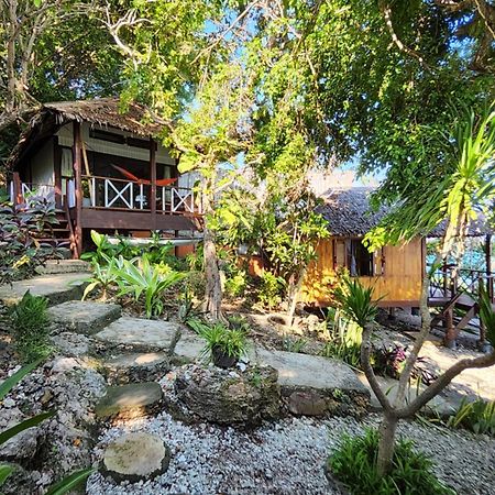 Nini'S Beach Bungalows Bira Exterior photo